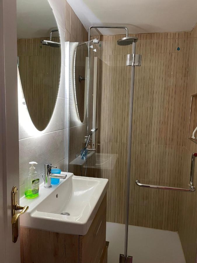 Apartment Caronte Malaga Zewnętrze zdjęcie